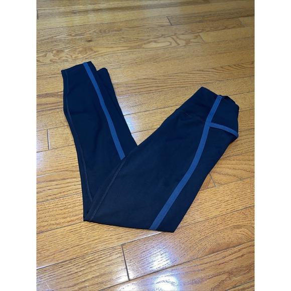 Nike One Dri-Fit Women's Black Training Leggings Size XS HIGH RISE 7/8 Length - Picture 1 of 7